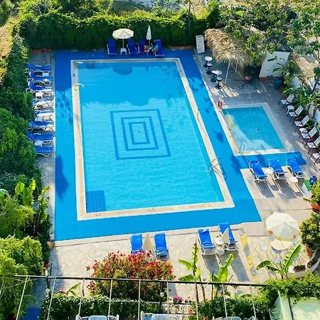 Alibabam Apartmanhotel 3*