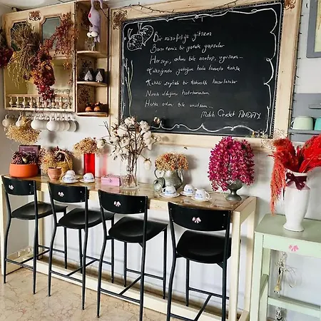 Alibabam Aparthotel 3*